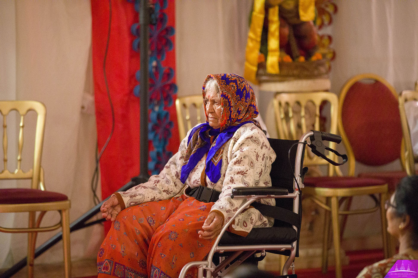 ©1987-2017 SKS Swaminarayan Temple East London